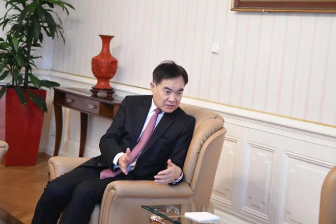 欧洲时报文化传媒集团总裁开云体育 开云官网张晓贝一行到访中国驻奥地利大使馆(图3)