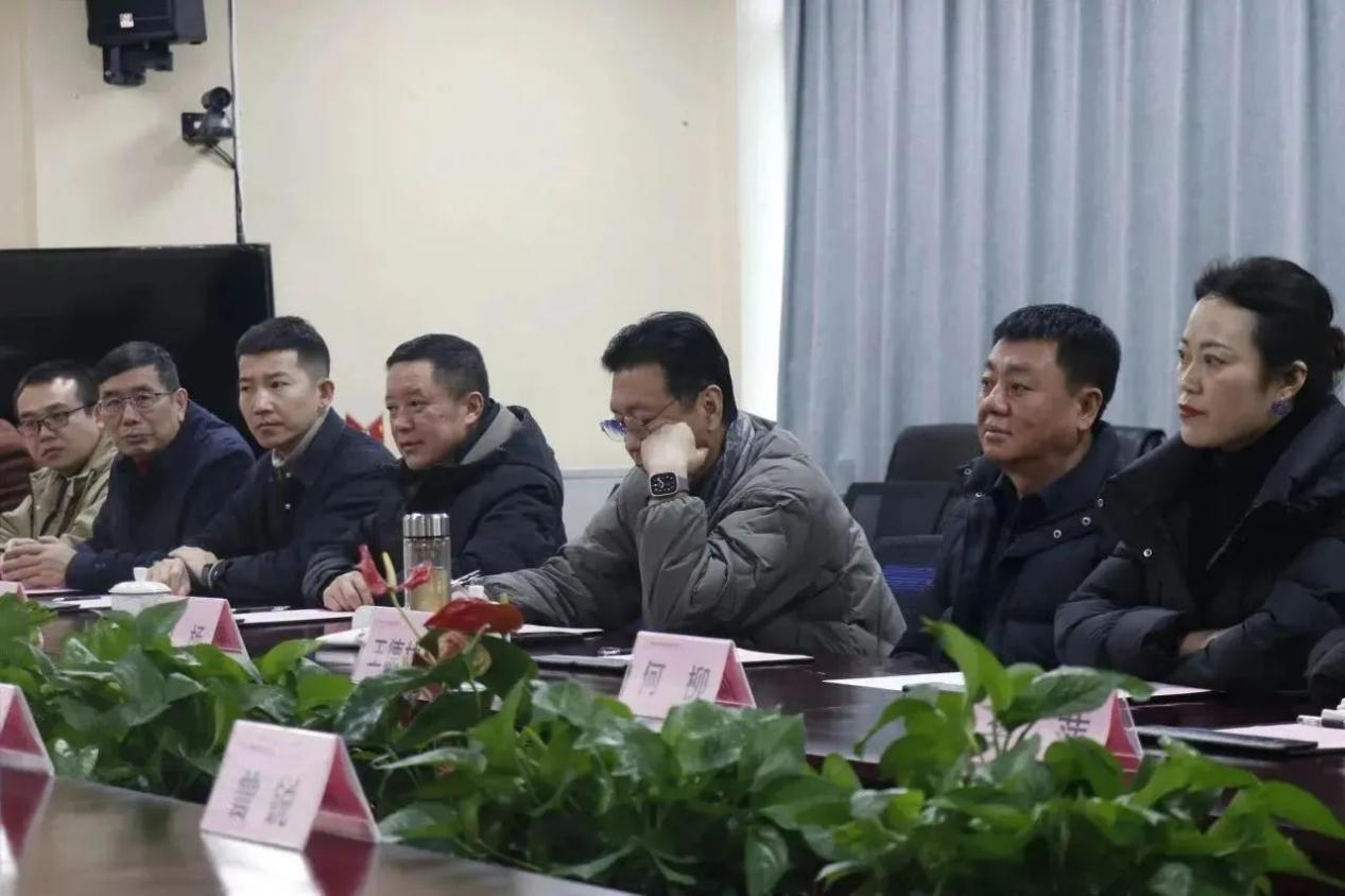 筑巢引凤开云体育 Kaiyun.com 官网入口聚人才 凝心汇智促发展——四川文化传媒职业学院举行名誉院长聘任仪式(图2)