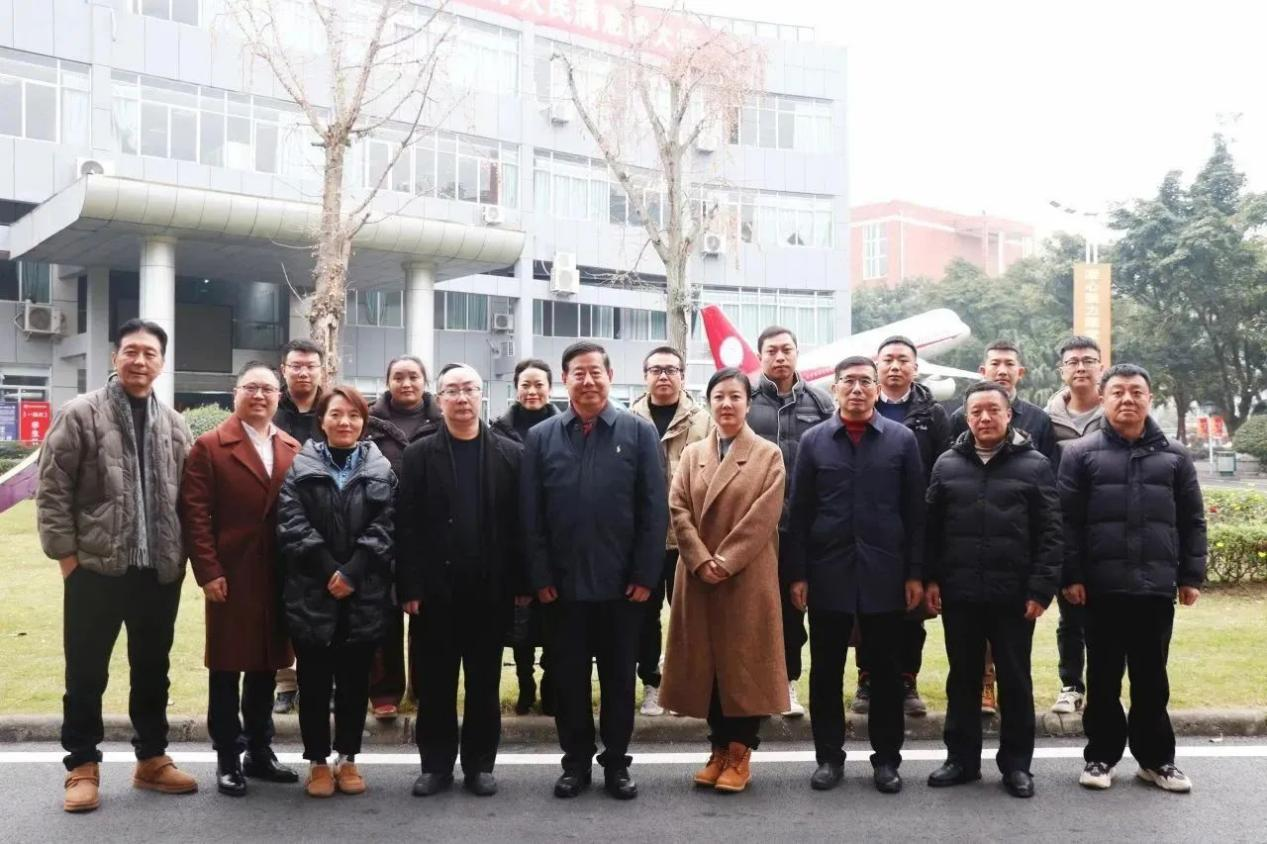 筑巢引凤开云体育 Kaiyun.com 官网入口聚人才 凝心汇智促发展——四川文化传媒职业学院举行名誉院长聘任仪式(图3)