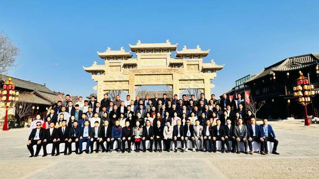 Kaiyun 开云体育越公益 市工商联文化传媒商会第二届会员大会 推出 “向日葵”公益服务品牌(图4)