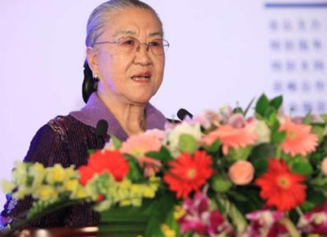 开云体育 Kaiyun.com 官网入口她是原国防部长的长女资产被封后出走美国后来怎么样了？(图14)